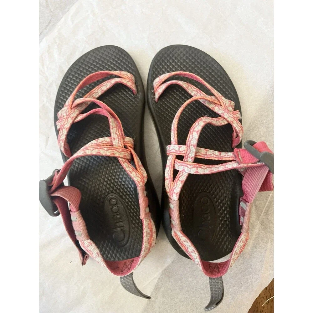 CHACO ZX2 Girl's Size 1 Waterproof Sports Sandals Pink Aztec Comfort Hiking